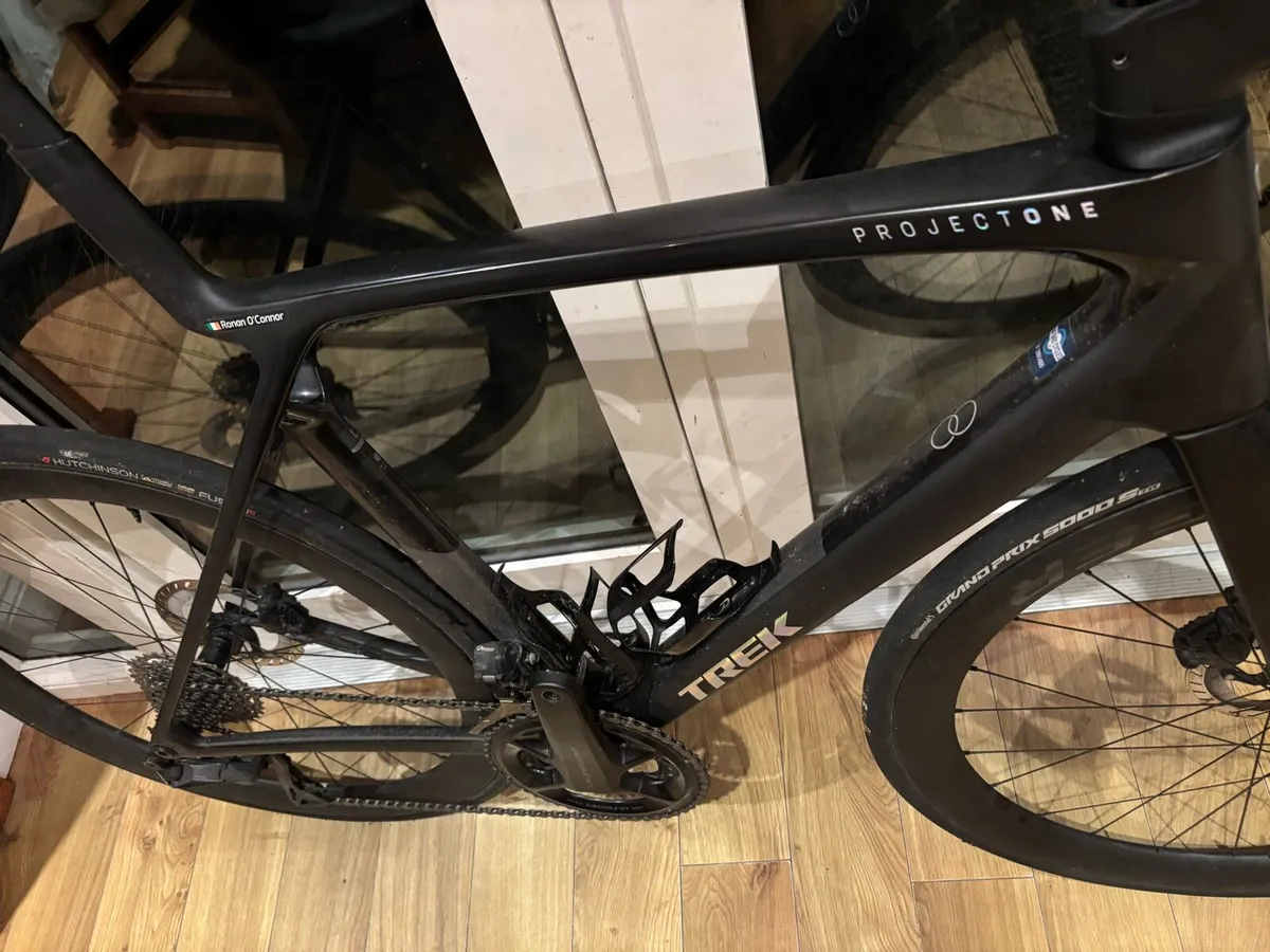 Trek Madone SLR 7 Gen 8 road bike - Image 3