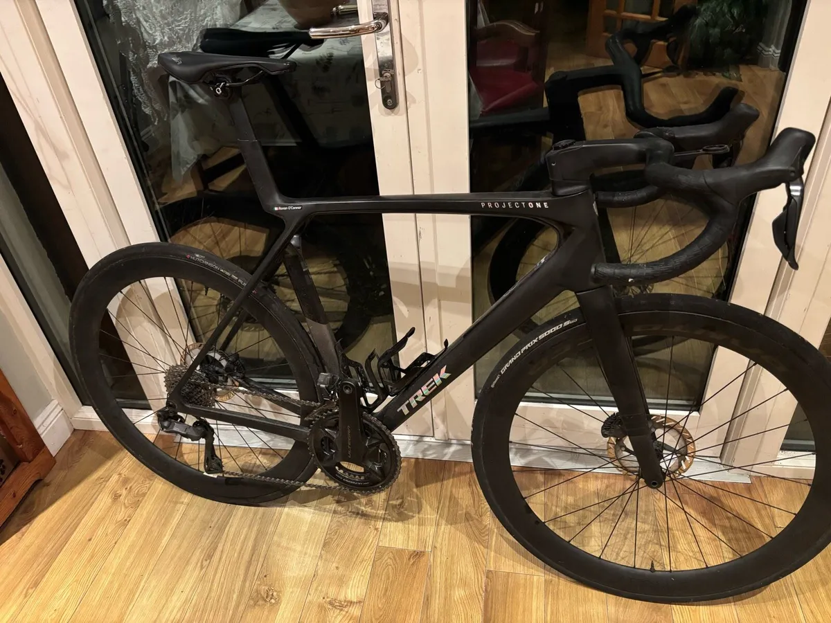 Trek Madone SLR 7 Gen 8 road bike - Image 1