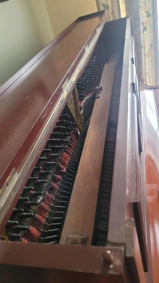 Piano - Image 2