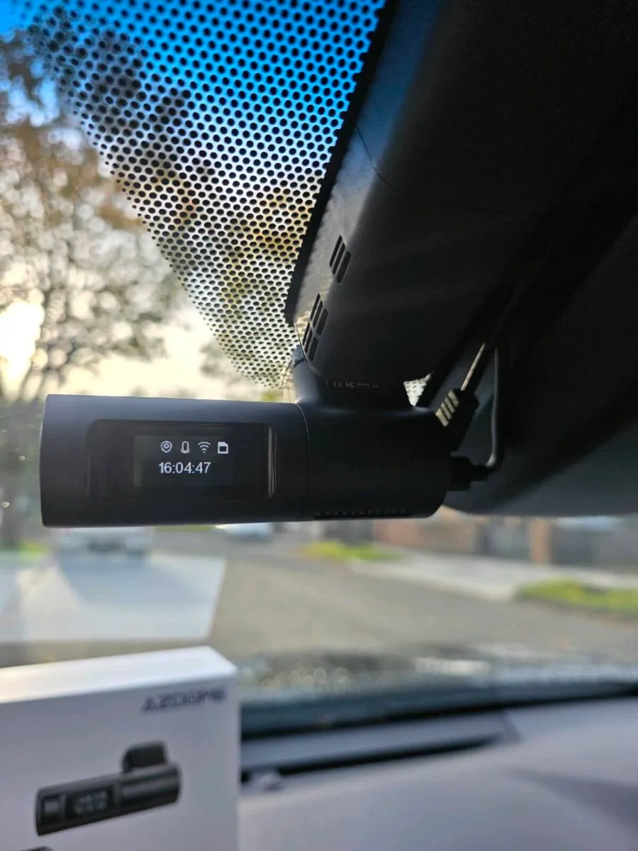 Dashcam installation mobile dash cam installation - Image 3