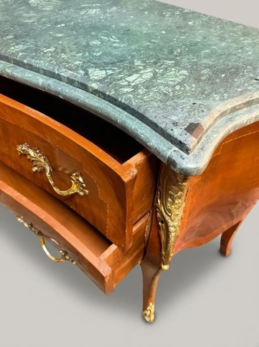 Louis XV Style Bombe Chest of Drawers with Green Marble Top - Image 4