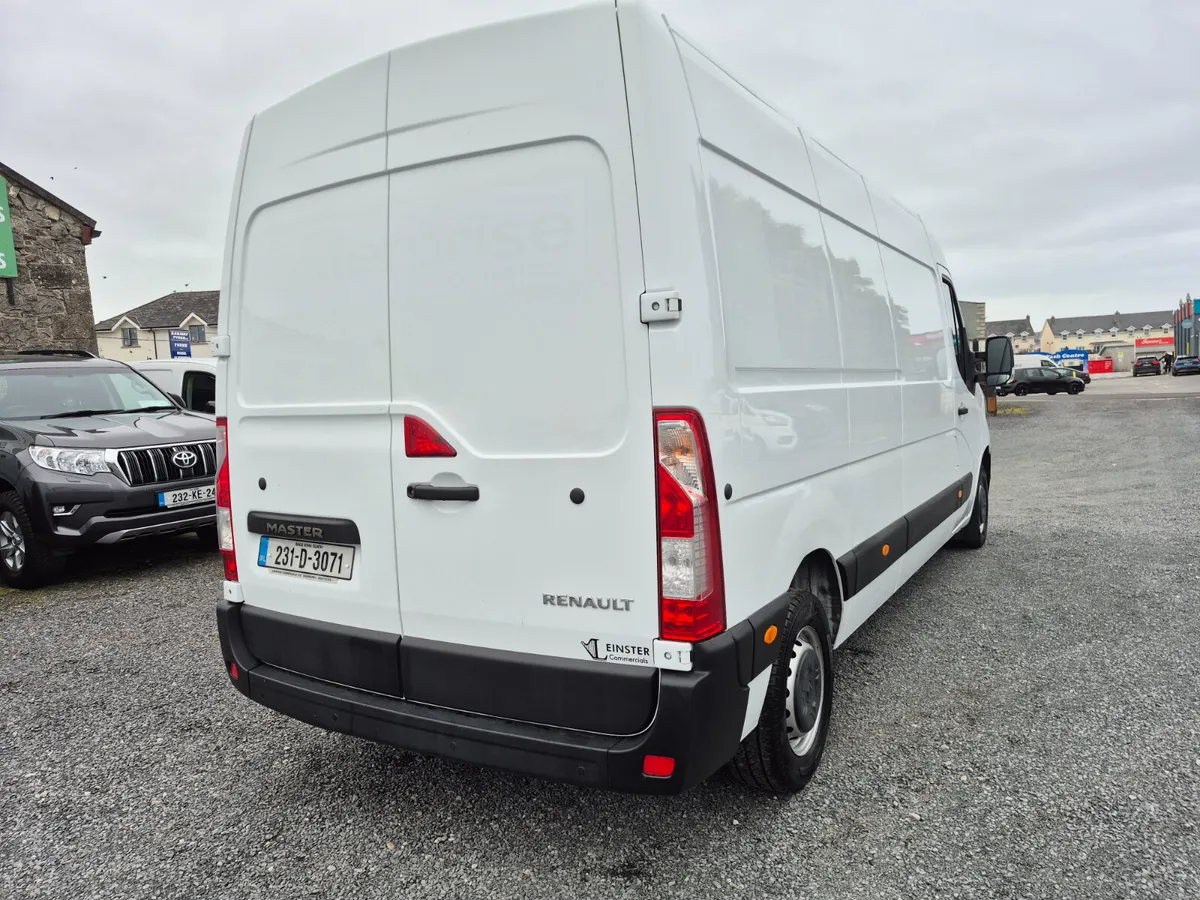 RENAULT MASTER LM35 INCLUDES VAT - Image 4