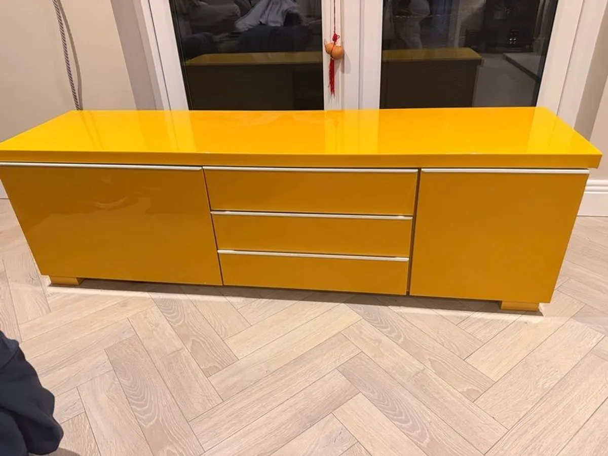 television unit - Image 3