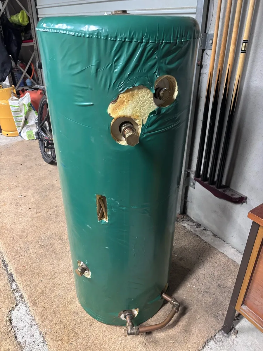 Stainless steel Hot Water tank - Image 3