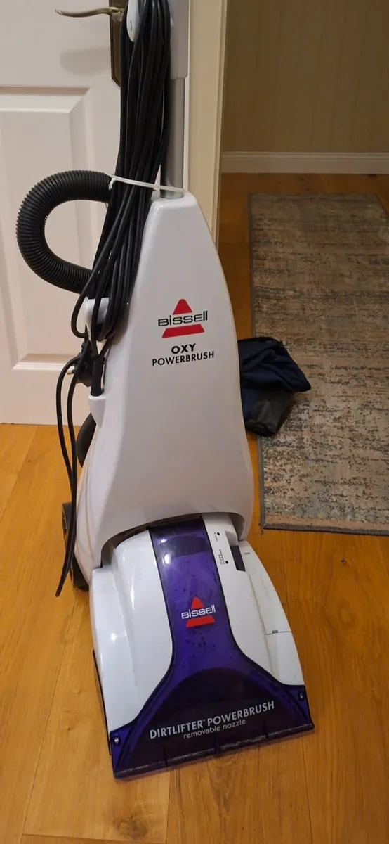 Bissell Carpet cleaner - Image 1
