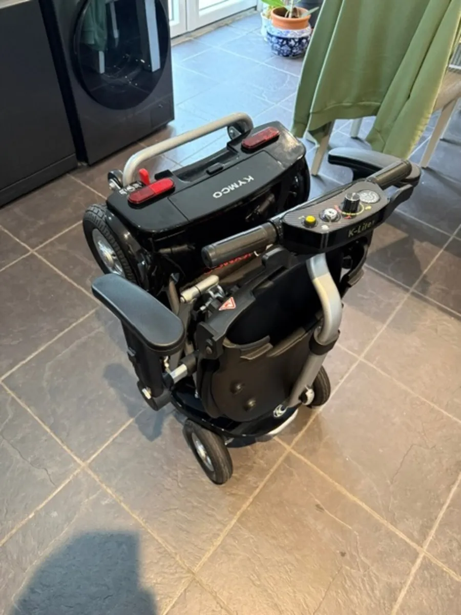 Kymco folding mobility scooter - Image 3