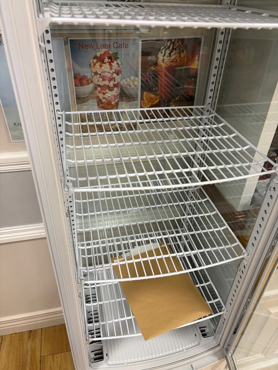 display fridge - Image 2
