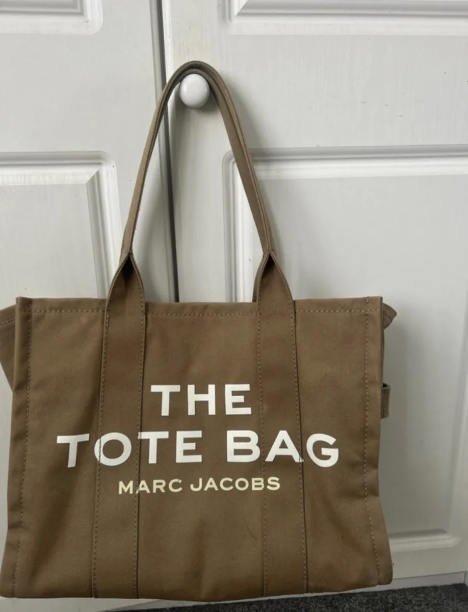 Marc Jacob’s large The tote bag - Image 1