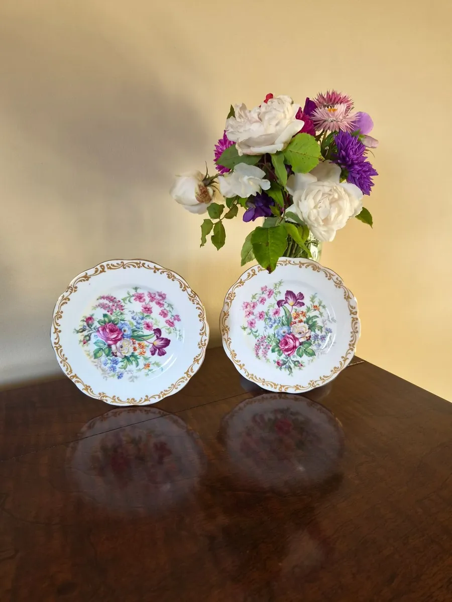 Royal Albert Vintage Nosegay China plates - Image 3