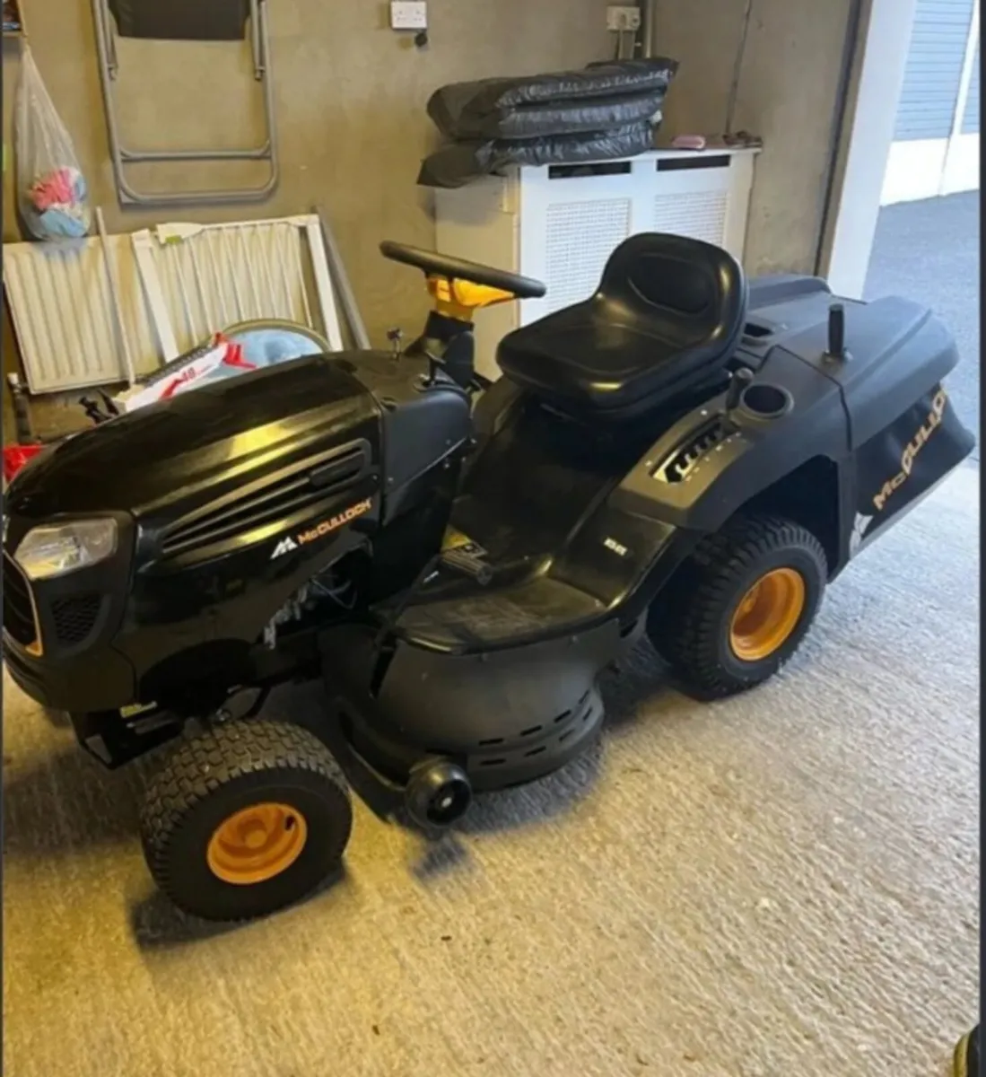 Ride on lawnmower - Image 2