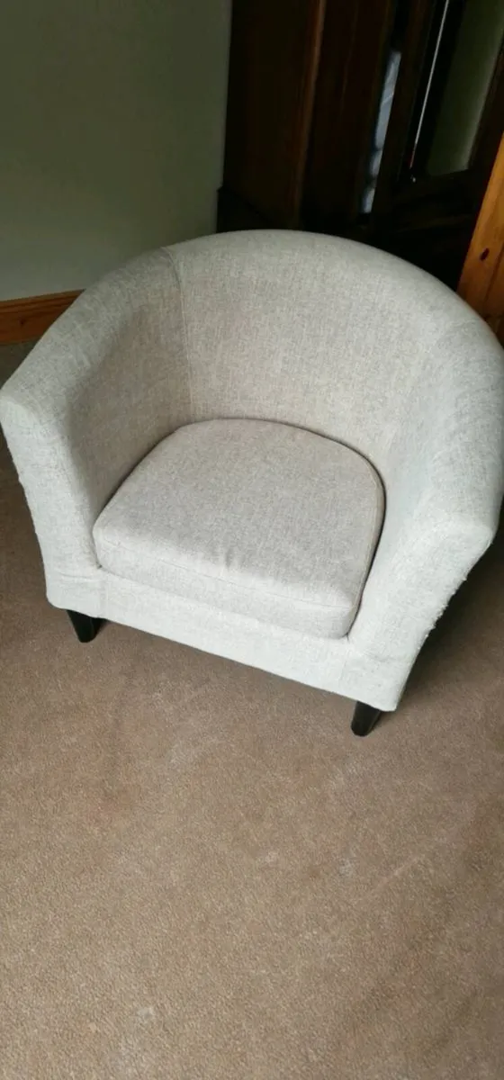 Tub chair - Image 1