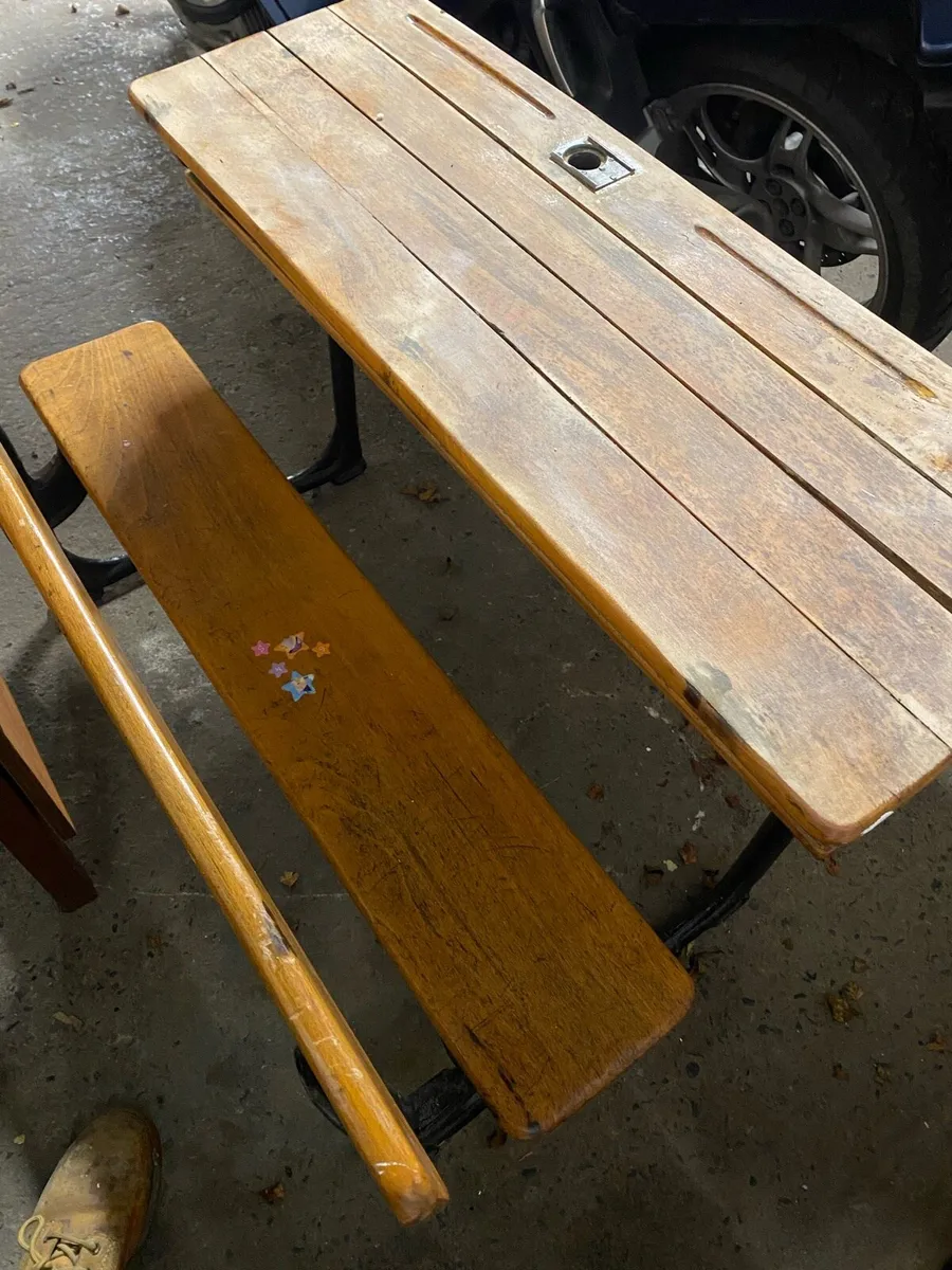 Old school desk - Image 1