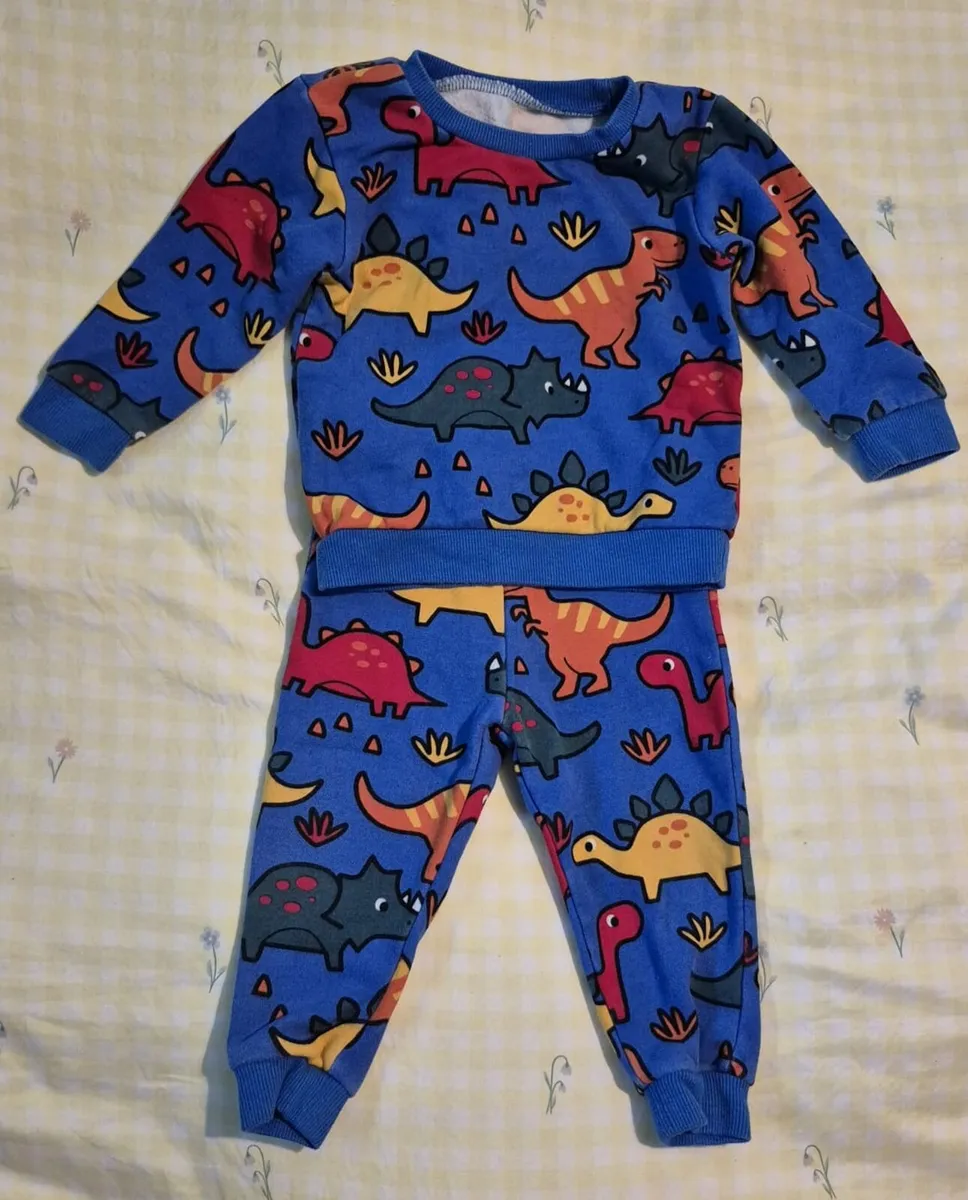 Baby boy clothes 6 - 12 months - Image 3