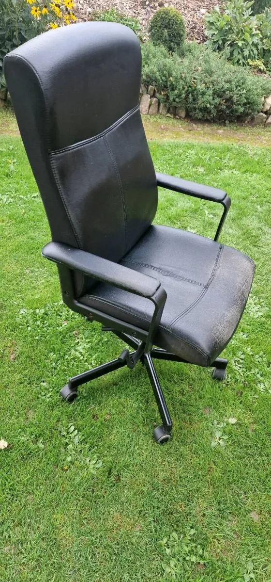 Office chair - Image 2