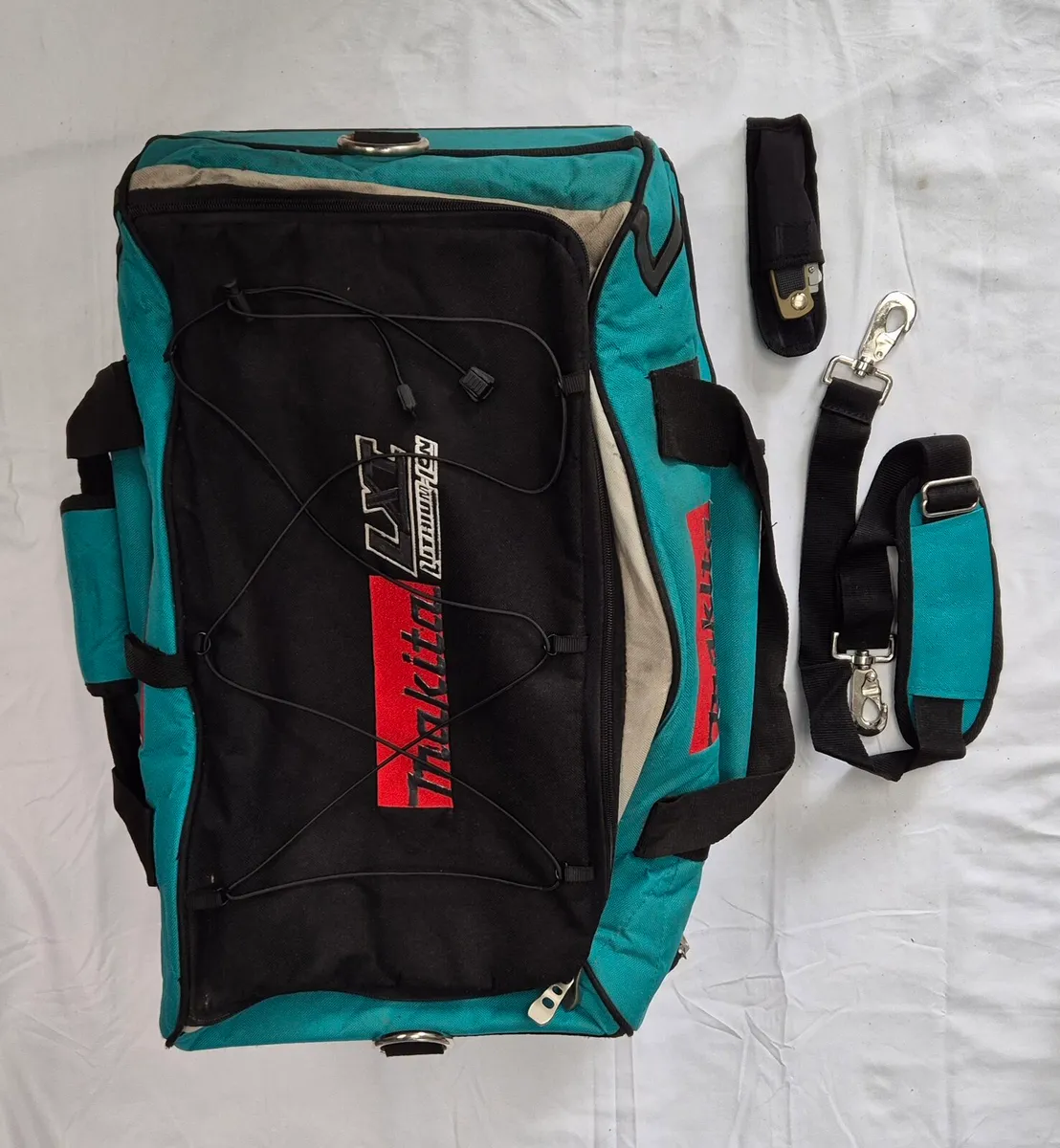 Makita LXT bag, belt, charger - Image 1