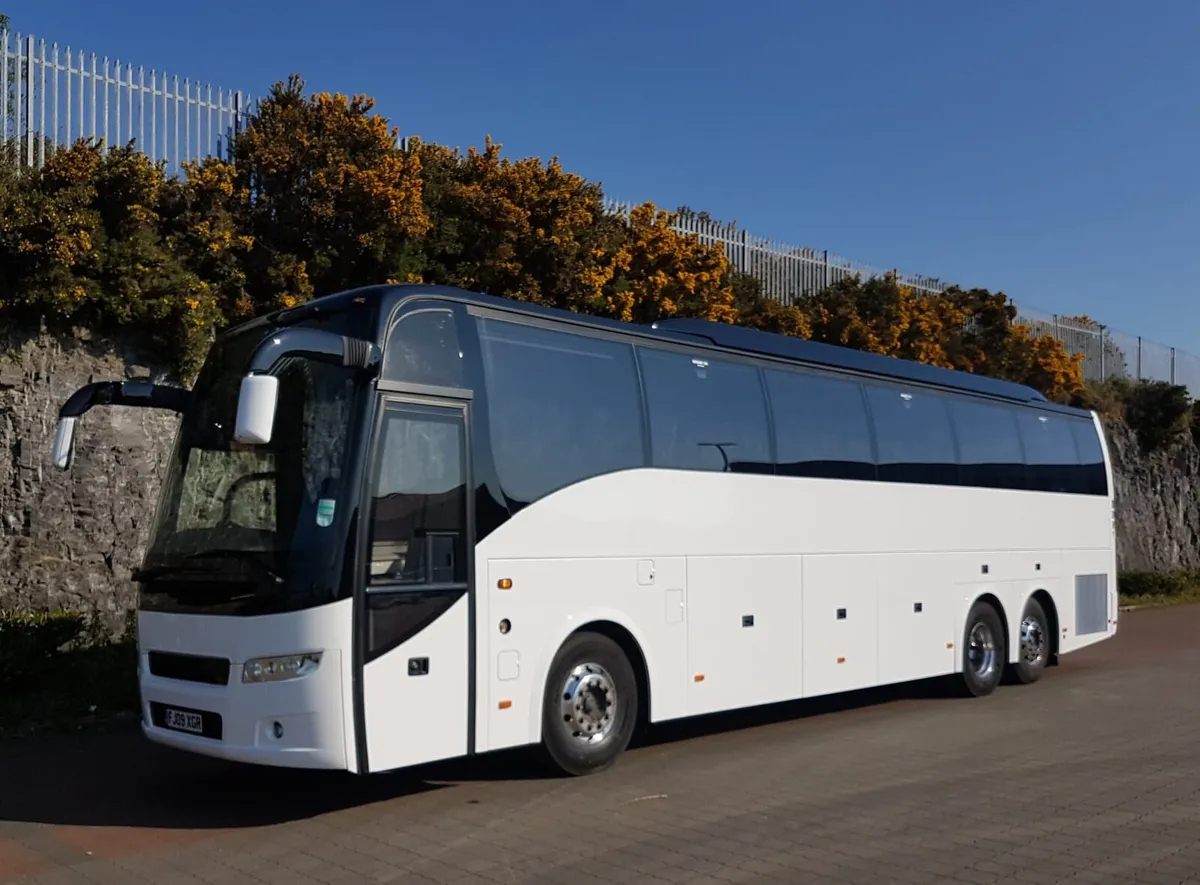 2009 Volvo 9700 - Image 1