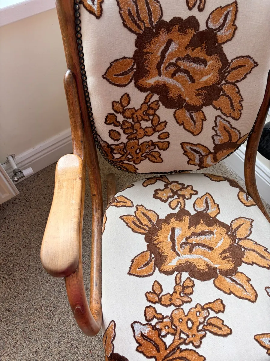 Chair - Image 3