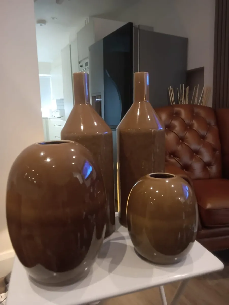 Stunning Set of 4 Large Statement Vases - Image 1