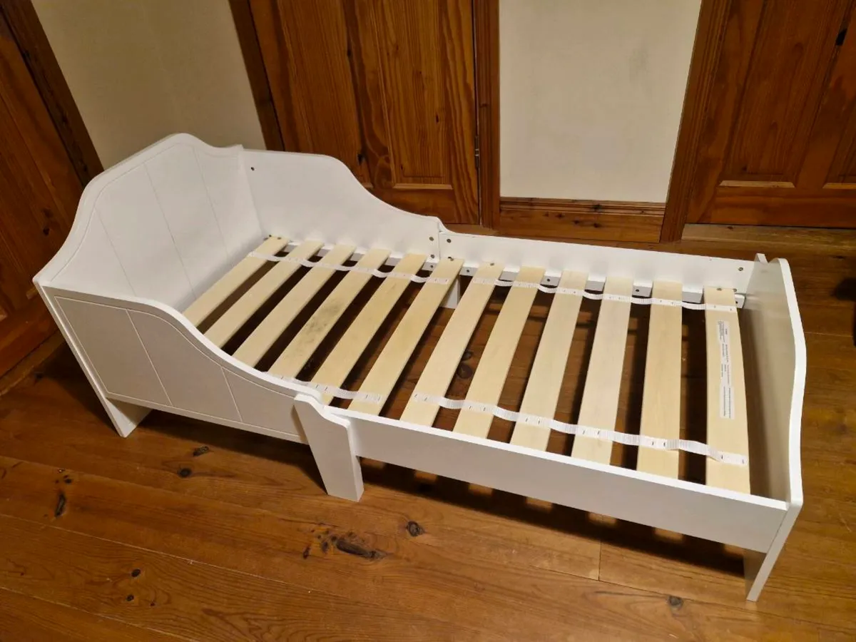 Nested Wooden Toddler bed - Image 3