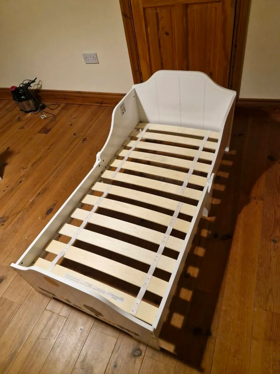 Nested Wooden Toddler bed - Image 4