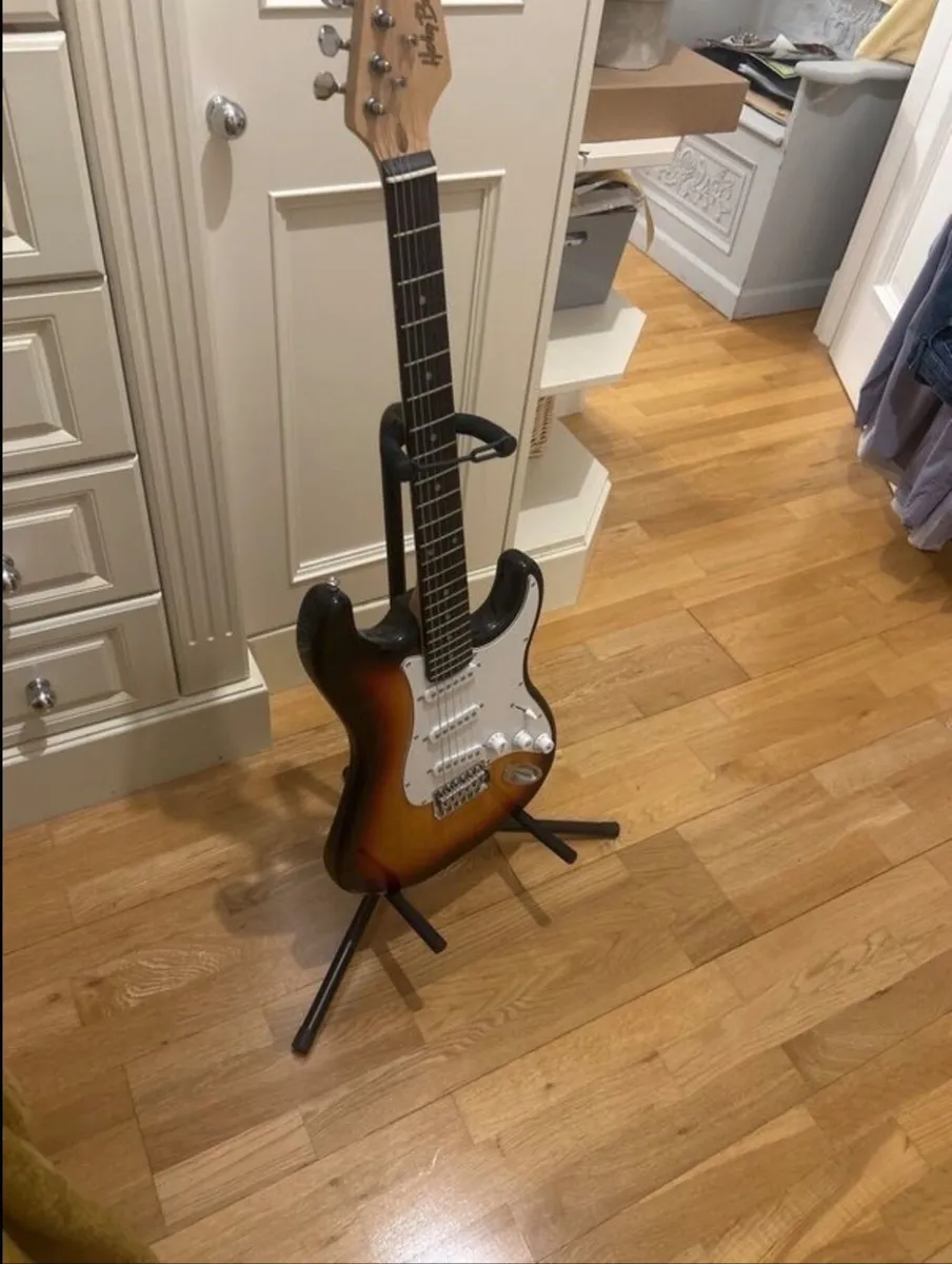 Electric guitar- Harley Benton- never used - Image 3