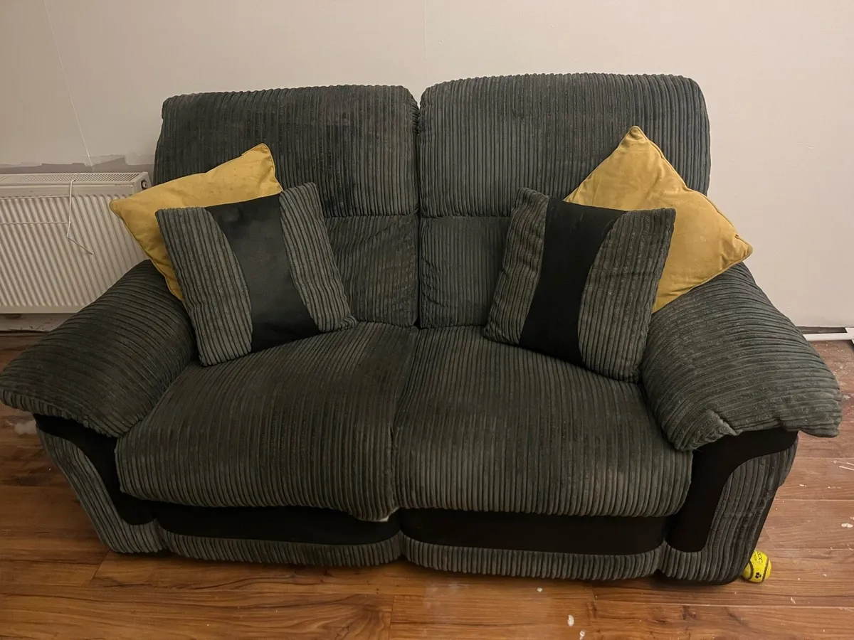 3&2 sofa & tv unit - Image 1