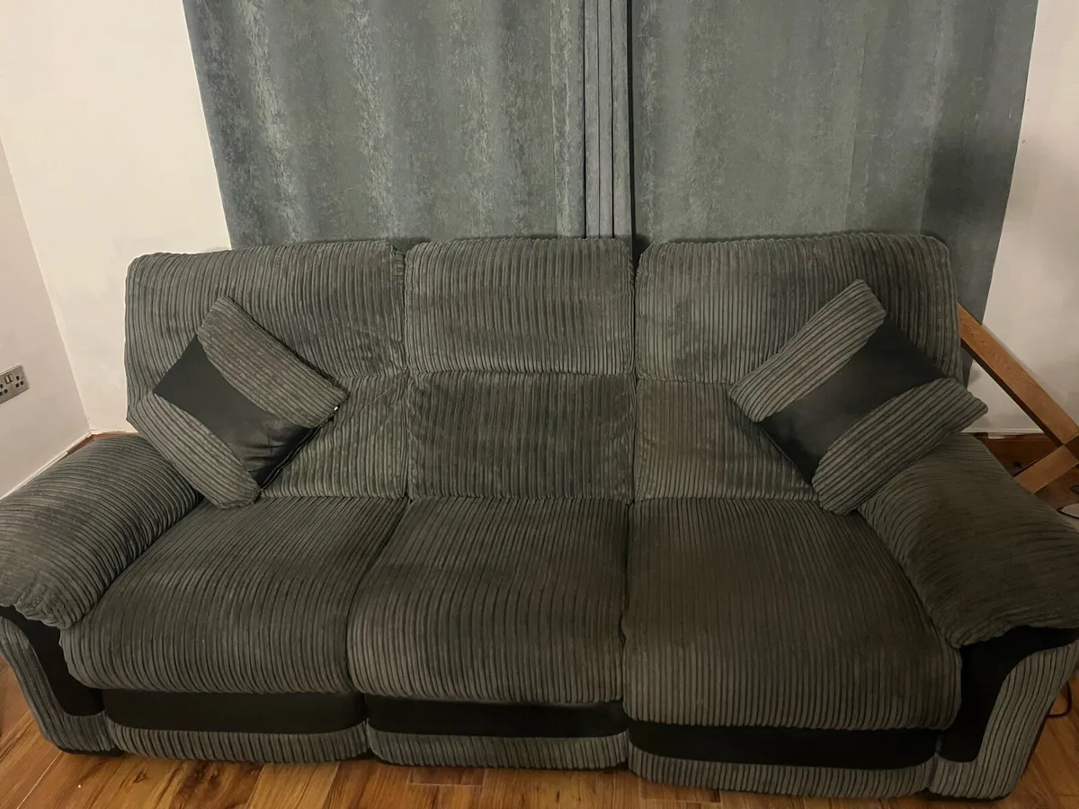 3&2 sofa & tv unit - Image 3