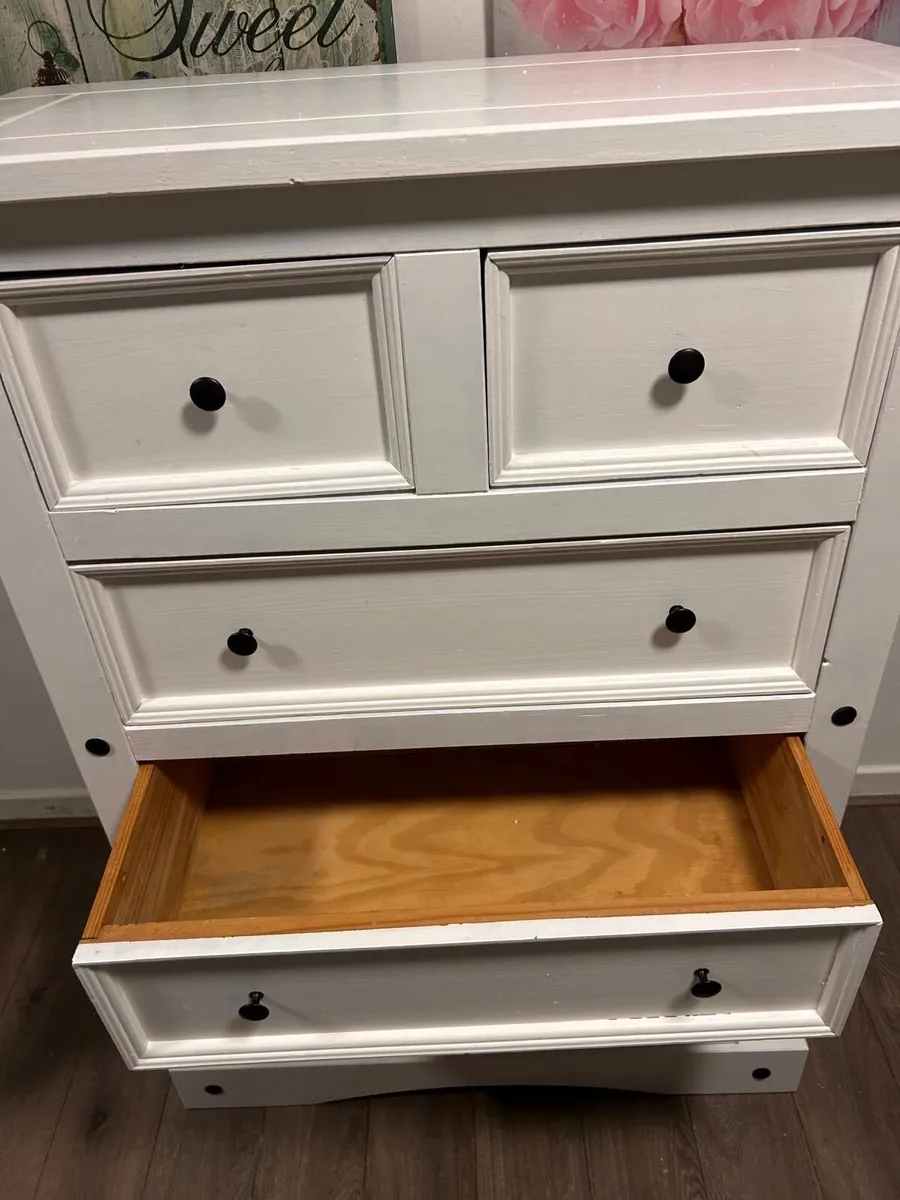 White chest of drawers - Image 2