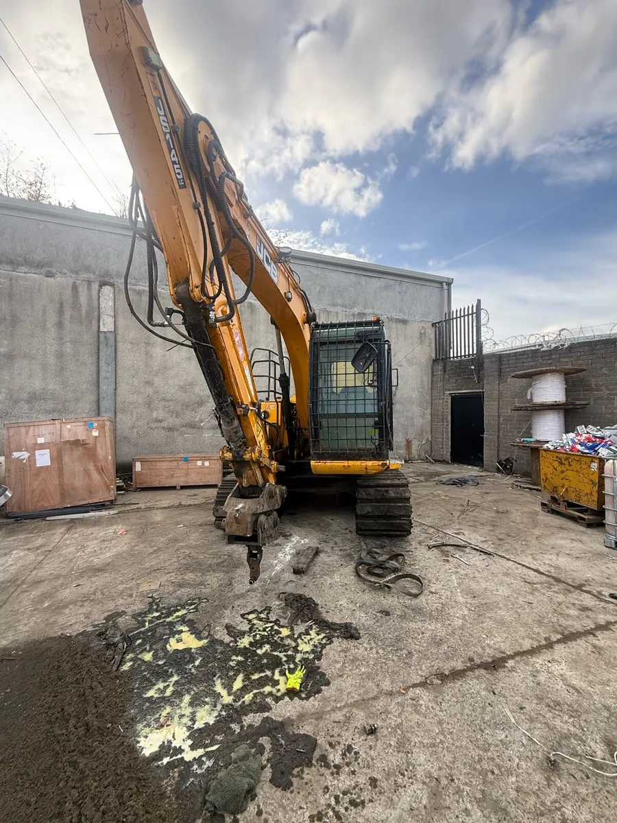 JCB digger - Image 2