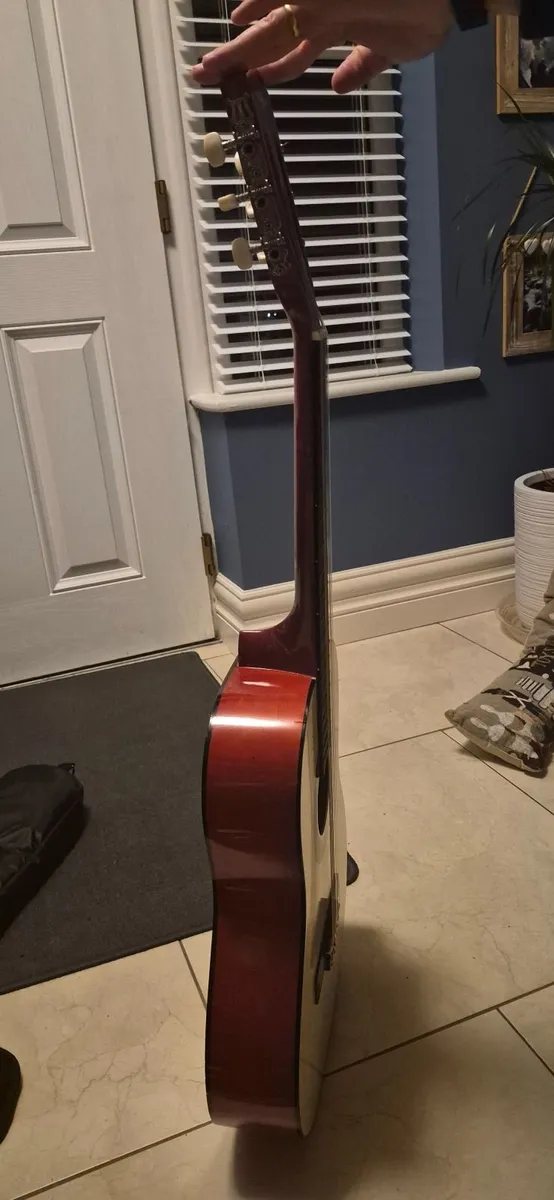 Childs Guitar with Carry bag - Image 4