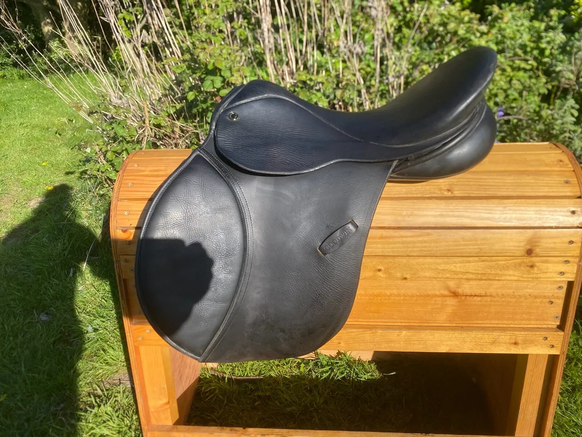 Goodwins black Leather wide saddle - Image 1