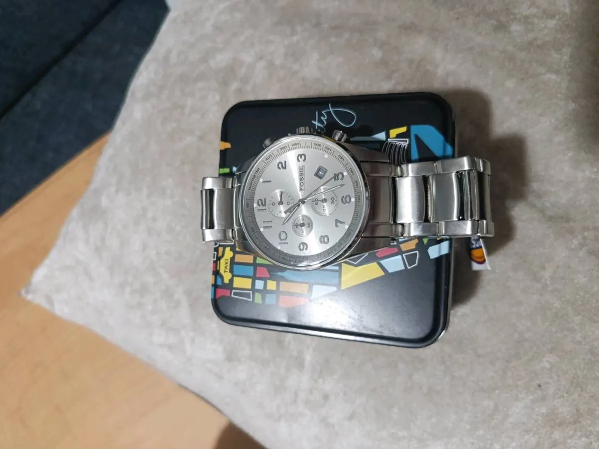 Vintage Fossil Chrono Silver Dial Men's Watch with - Image 3