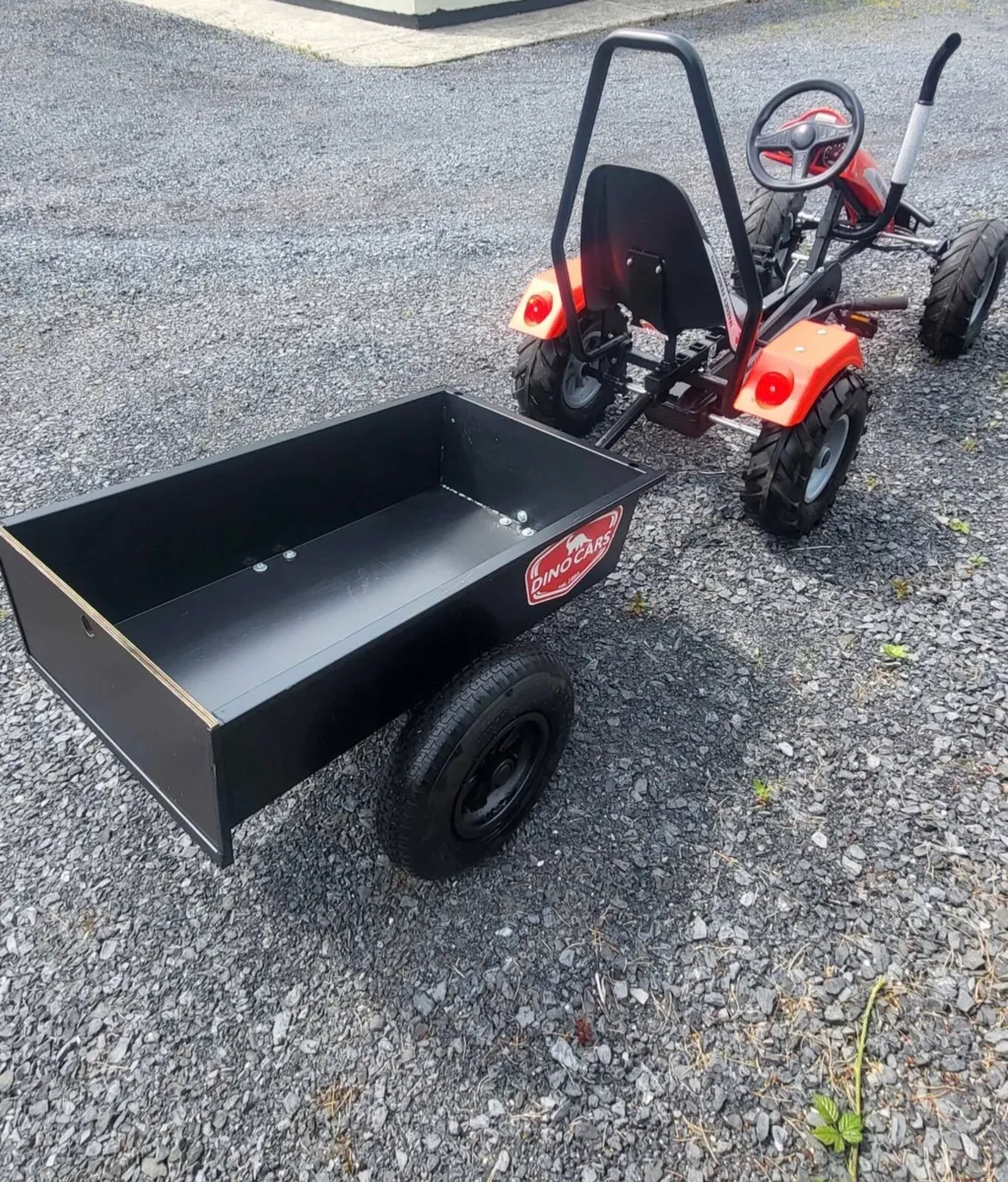 Dino cars Massey Ferguson Go kart & trailer - Image 4