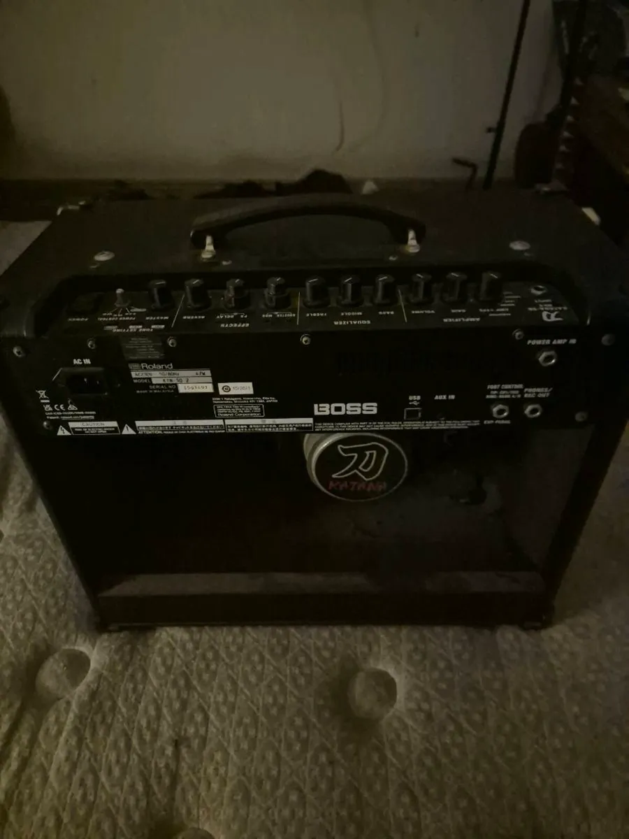 Electric Guitar Amp - Image 2