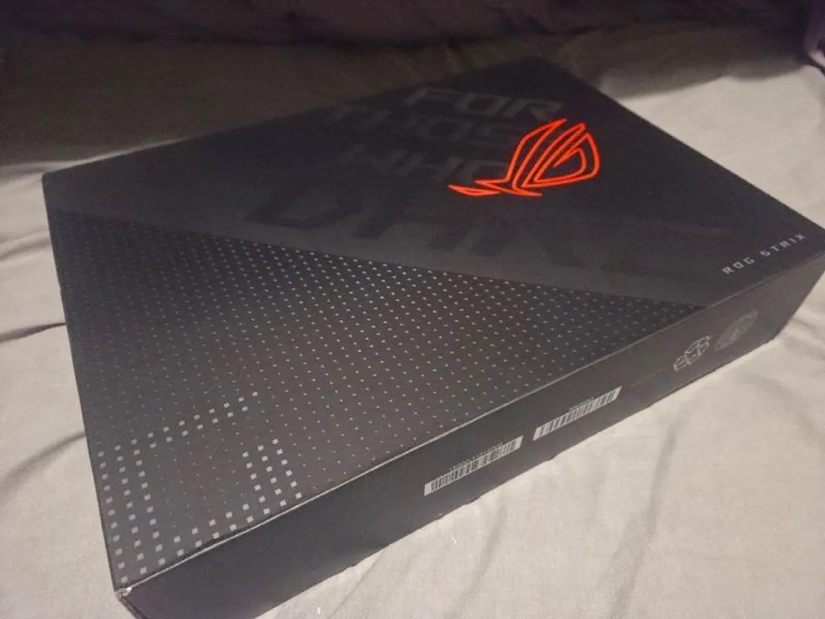 laptop - Image 4