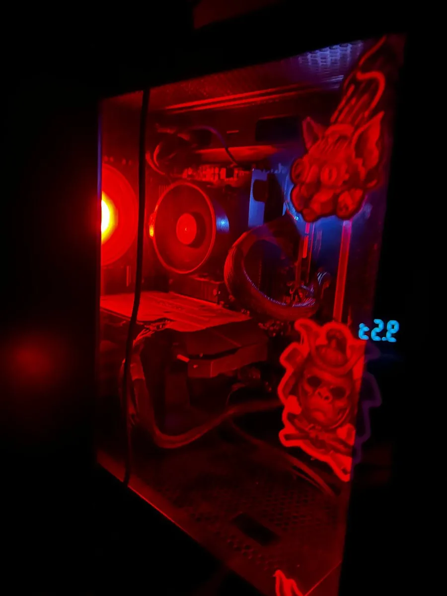 Gaming set up - Image 3