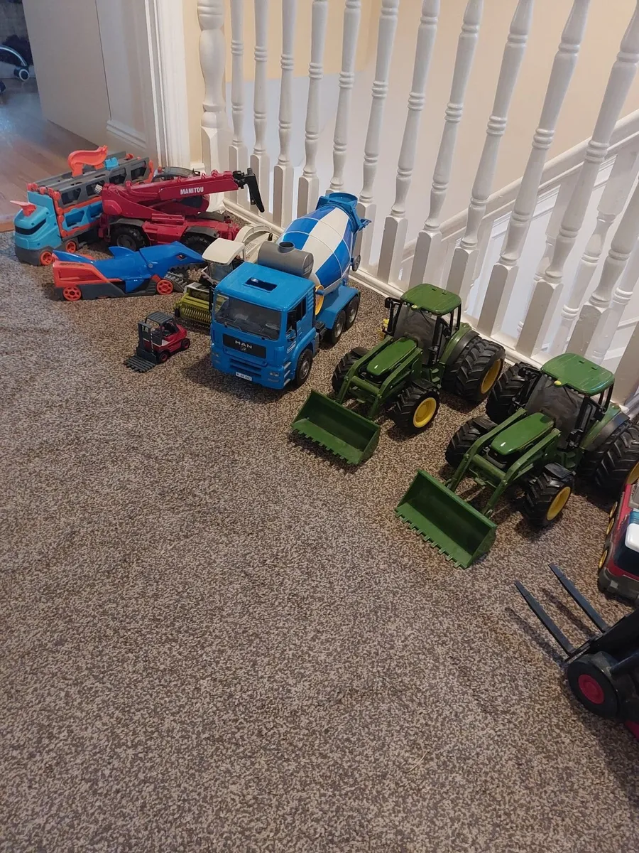 Toys - Image 2