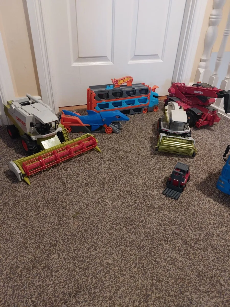 Toys - Image 3