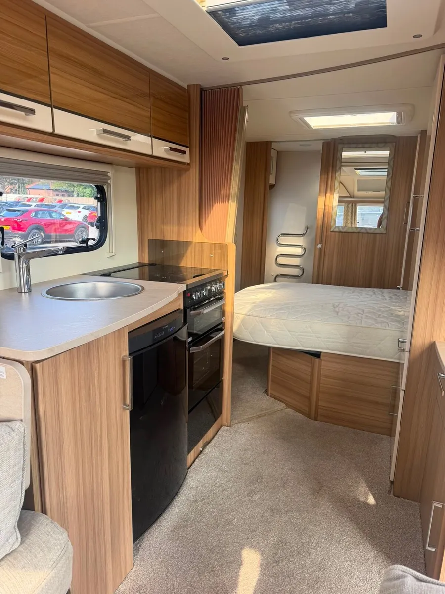 Lunar Clubman 2018 . 4 Berth Caravan . End Bedroom - Image 2