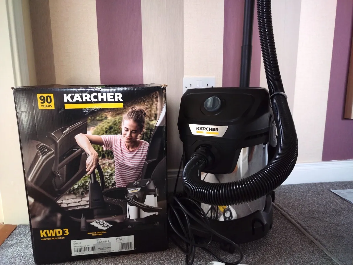 Karcher WD3 1000watt Wet and Dry Vacuum Cleaner - Image 1