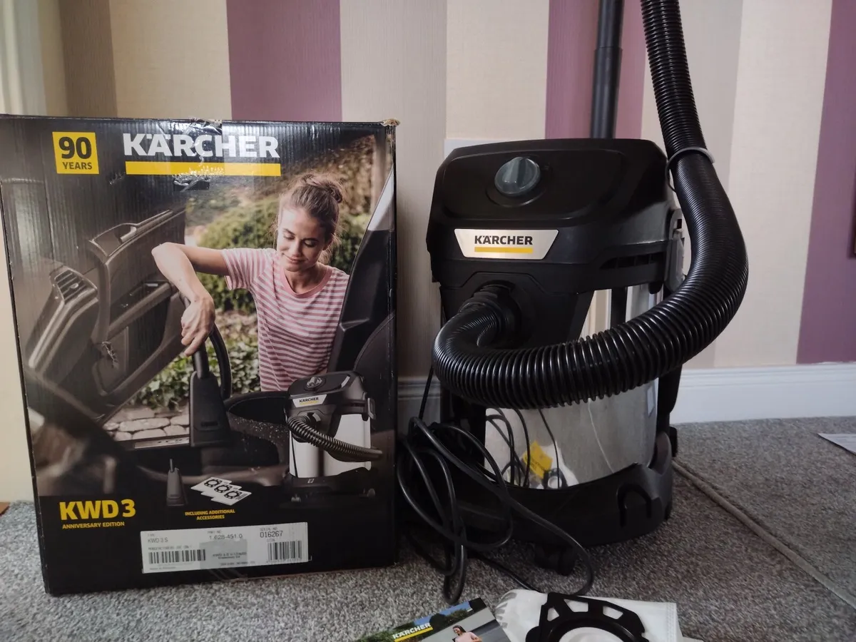 Karcher WD3 1000watt Wet and Dry Vacuum Cleaner - Image 3