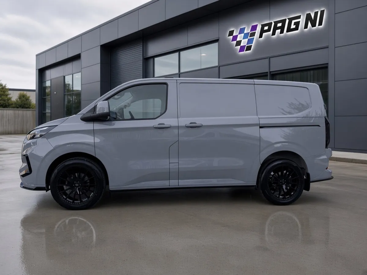 2026 FORD TRANSIT CUSTOM LIMITED - AUTOMATIC - Image 2