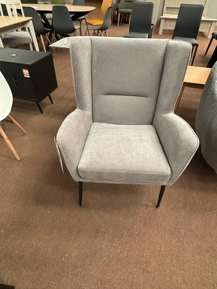 Beautiful selection chairs, warehouse clearance - Image 3