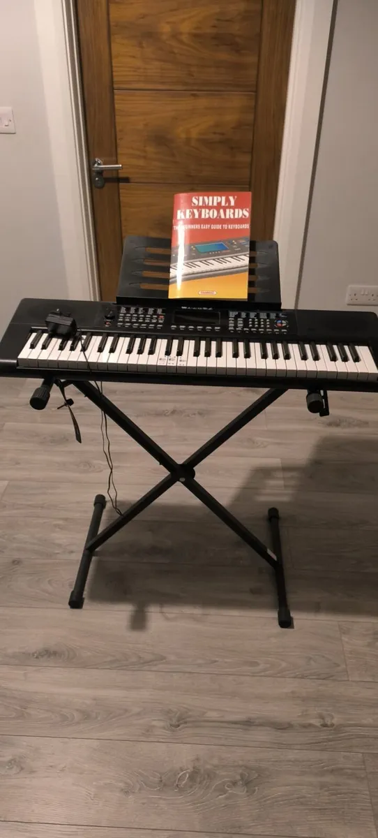 Electric keyboard - Image 2