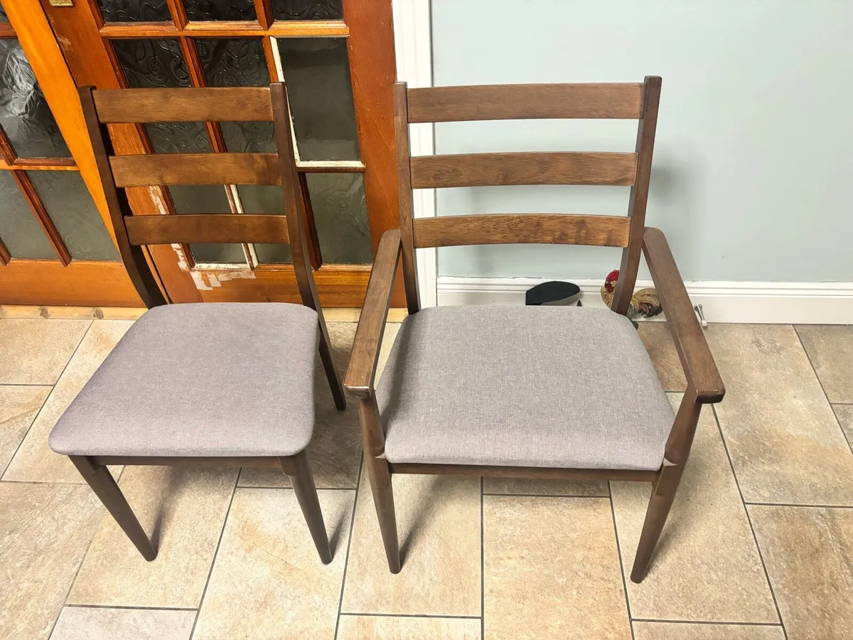 Dinning room Table and 5  Chairs - Image 4