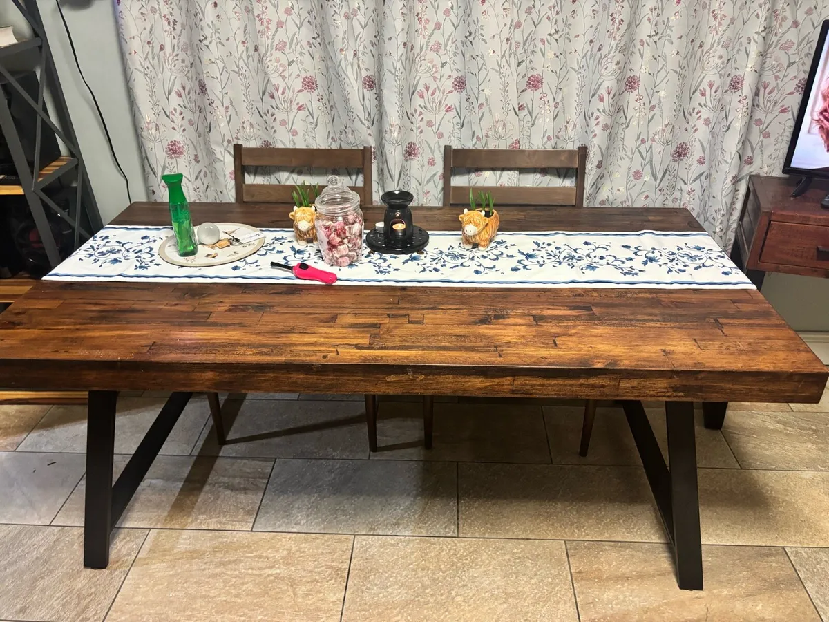 Dinning room Table and 5  Chairs - Image 1