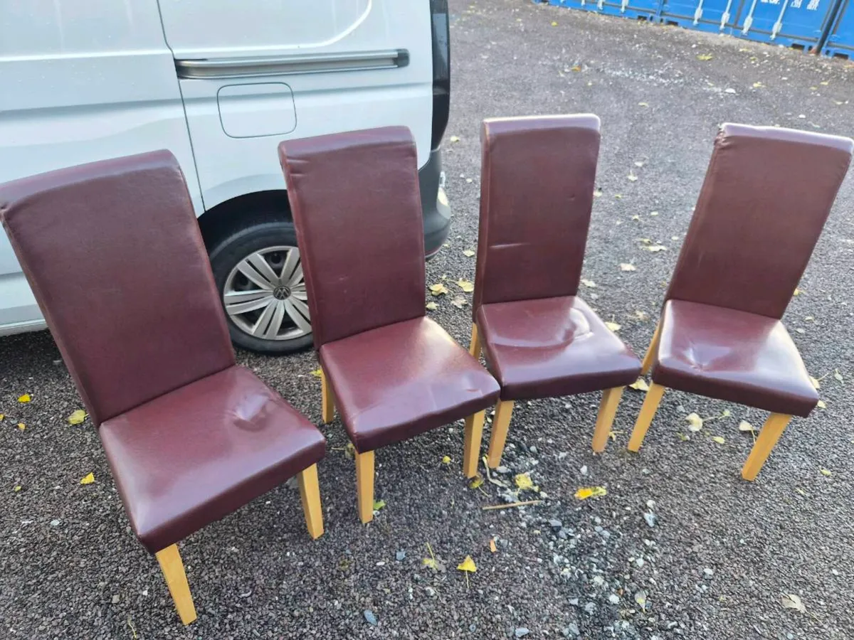 4 dining chairs - Image 1