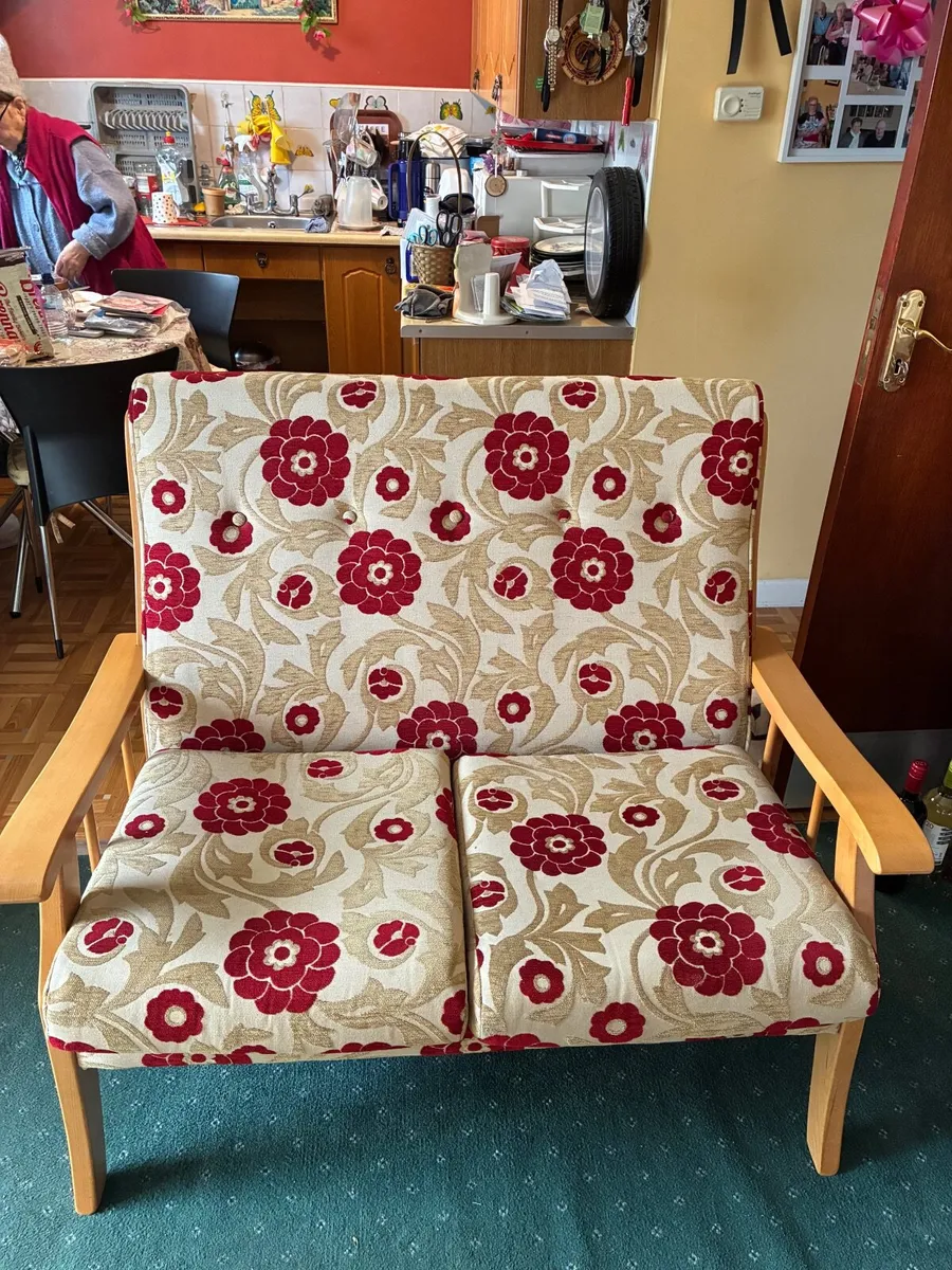 Suite of furniture - Image 4