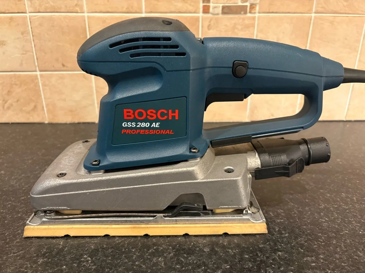 Bosch GSS 280 AE Orbital Sander 110V - Image 2