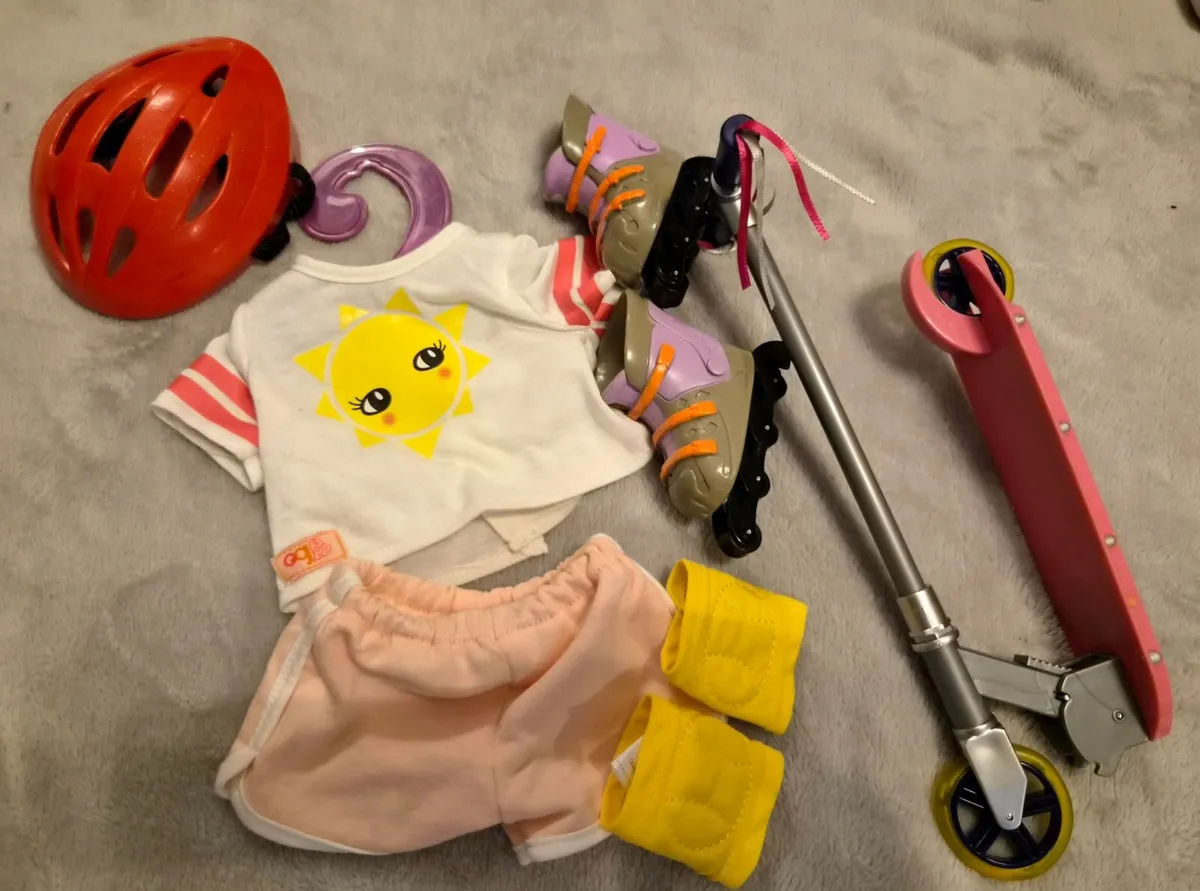 Our Generation doll clothes and accessories bundle - Image 4